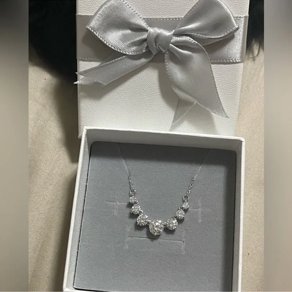 Genuine Moissanite Necklace - Picture 6 of 6